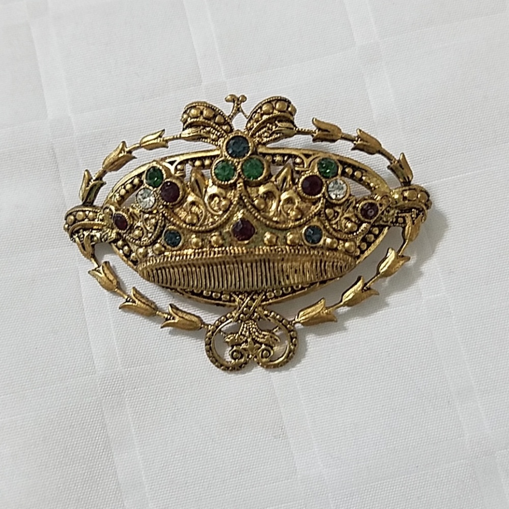 Vintage crown Brooch